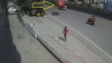 <p>Woman killed, 6 injured after speedy car falls from...- India TV Hindi