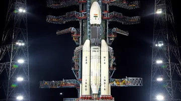 चंद्रयान-3: भारत अगले साल नंबवर में फिर कर सकता है ‘सॉफ्ट लैंडिंग’ का प्रयास- India TV Hindi