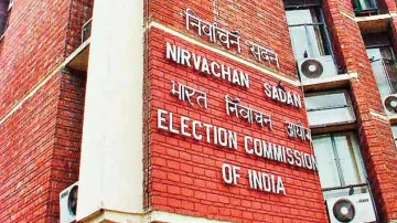 दिल्ली में विधानसभा चुनाव की तैयारियों की निर्वाचन आयोग ने समीक्षा की - India TV Hindi