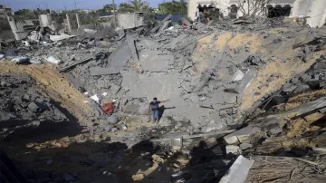 Israel targets Hamas bases in Gaza after rocket attack- India TV Hindi