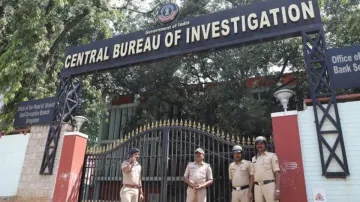 CBI registers FIR against officials of Ministry of Consumer Affairs for taking bribes- India TV Paisa
