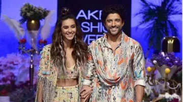 farhan akhtar and shibani dandekar- India TV Hindi