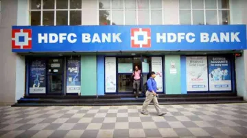 HDFC Bank crosses $100 billion in market cap- India TV Paisa