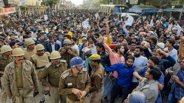 Mau Protest- India TV Hindi