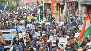 <p>People from the Muslim community take part in a protest...- India TV Hindi