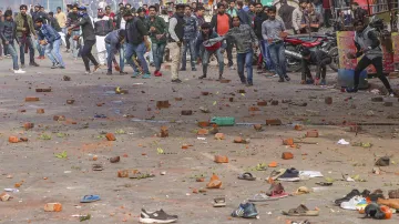 <p>Protestors pelt stones at police personnel after their...- India TV Hindi