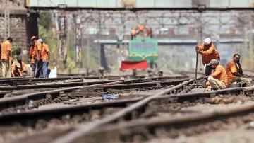<p>Rail Tracks </p>- India TV Hindi
