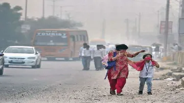 <p>Local polluters are responsible for Delhi's contaminated...- India TV Hindi