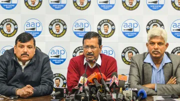 <p>Delhi CM and AAP convenor Arvind Kejriwal along with...- India TV Hindi