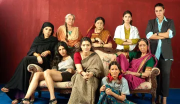  kajol devi first look poster- India TV Hindi