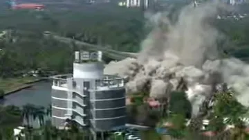 Maradu Flats, Maradu, Maradu Flats of Kochi demolished, Maradu Flats demolished- India TV Hindi