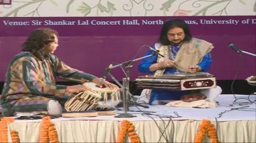 Glimpses of Kashmiri art and culture in delhi university- India TV Hindi