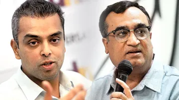 <p>Ajay Maken and Milind Deora clashes on Twitter</p>- India TV Hindi