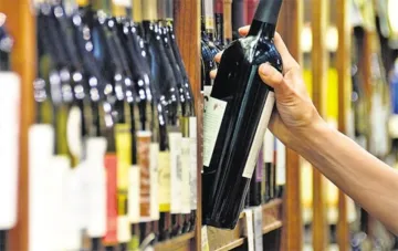 <p>Liquor Beer will be cheaper in Haryana </p>- India TV Hindi