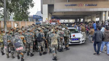 Violence against CAA, NRC in Delhi's Maujpur- India TV Hindi