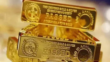 Gold falls Rs 157, silver prices decline Rs 99- India TV Paisa