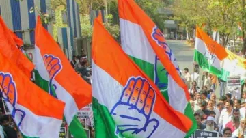 <p>Gujarat Congress suspends five party MLAs</p>- India TV Hindi