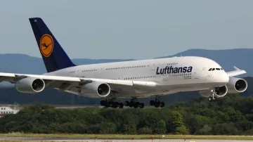 Lufthansa Group airlines introduce flexible rebooking options- India TV Paisa