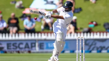 Loves playing Test cricket because it takes extra effort: Rishabh Pant- India TV Hindi
