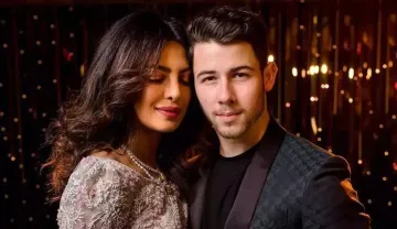 Priyanka and nick to celebrate holi in india- India TV Hindi