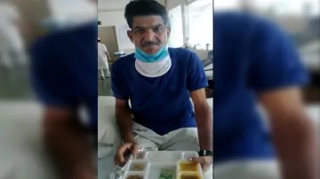 "दाल-चावल खाते-खाते मसूड़े दुख गए, मुझे चिकन, मुर्गा, मछली तंदूरी", कोरोना मरीज की मांग- India TV Hindi