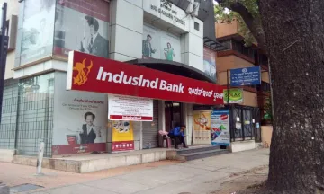 <p>Indusind bank stock surge</p>- India TV Paisa