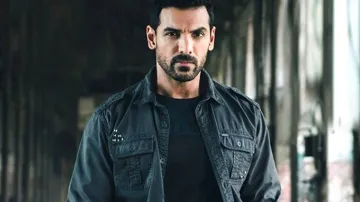 john abraham Mera Bharat Mahaan poem watch video- India TV Hindi