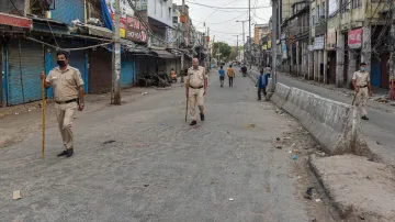 Curfew Policeman, Indore Policemen, Madhya Pradesh Police, Indore Curfew- India TV Hindi