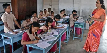 <p>students of 7th and 8th grades of karnataka state will...- India TV Hindi