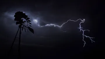 <p>Thunder Lightning </p>- India TV Hindi