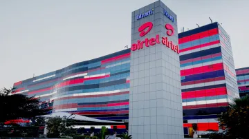 Bharti Airtel promoter to sell stake worth $1 billion in block deal - India TV Paisa
