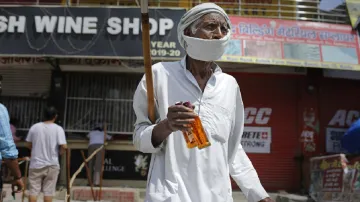 पंजाब सरकार ने शराब पर लगाया कोविड सेस, दो से 50 रुपये तक महंगी होंगी बोतलें- India TV Hindi