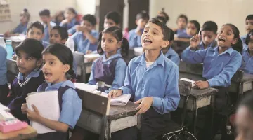 Maharashtra government plans to reppen schools from June 15 in a phase wised manner- India TV Hindi