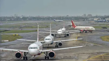 <p>Mumbai Airport</p>- India TV Paisa