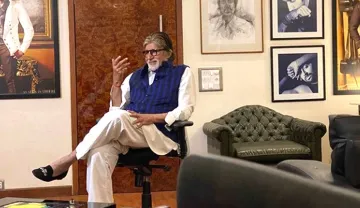 अमिताभ बच्चन ने शेयर की अपनी फोटो- India TV Hindi