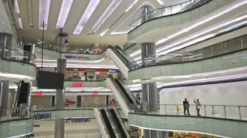 <p>Malls</p>- India TV Hindi