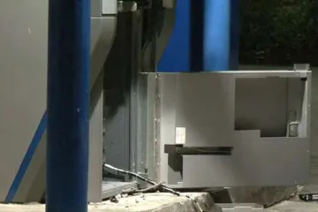 <p>नोएडा: ATM तोड़कर कार...- India TV Hindi