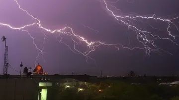 Lightning Strikes, Bihar Lightning Strikes, Thunderstorms, Bihar Rain, Bihar Thunderstorms- India TV Hindi