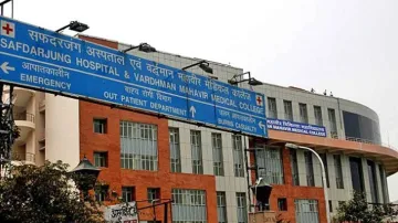 <p>सफदरजंग अस्पताल में...- India TV Hindi
