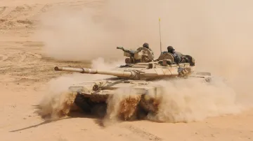 India deploys T-72, T-90 tanks in Ladakh to counter China- India TV Hindi