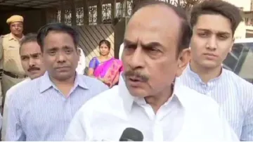Telangana Home Minister tests positive for COVID-19- India TV Hindi