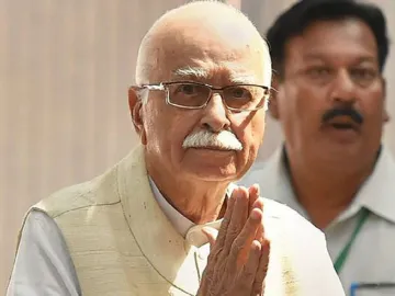 Babri demolition case: Veteran BJP leader LK Advani deposes before CBI court- India TV Hindi