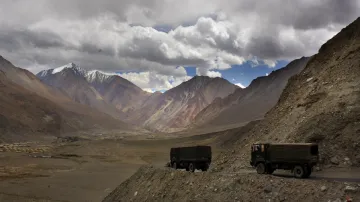 Indian Army in Ladakh- India TV Hindi