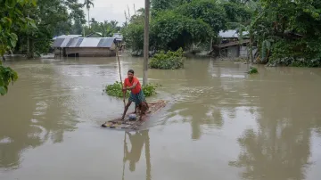 PM Modi speaks to Assam CM over flood situation, assures support to state- India TV Hindi