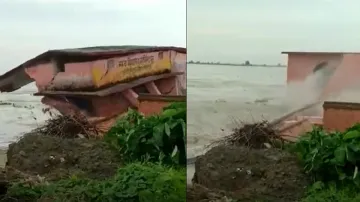 School washed away in kosi river bihar । Video: पलक झपकते बाढ़ के पानी में समा गया स्कूल, देखते रह ग- India TV Hindi
