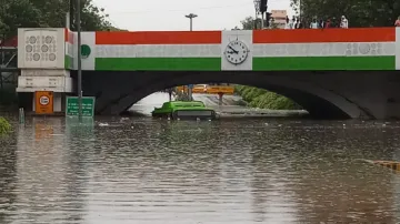 <p>दिल्ली: बरसात के पानी...- India TV Hindi