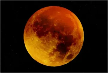 पूर्ण चंद्रग्रहण (प्रतीकात्मक फोटो)- India TV Hindi