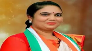 madhya pradesh news another jolt to congress nepanagar mla resigns । मध्यप्रदेश उप चुनाव से पहले कां- India TV Hindi