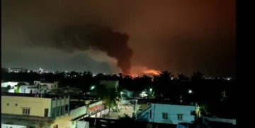 <p>Massive explosion at Visakhapatanam Pharmacy</p>- India TV Hindi
