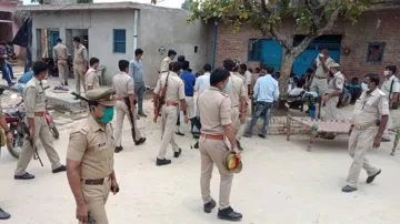 <p>Vikas Dubey was informed someone from police station...- India TV Hindi